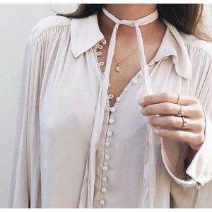 Free People Blouse Womens Medium Modern Muse Artist Button Up in Beige with Neck